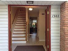 3rd image of 1302 E Clarendon St