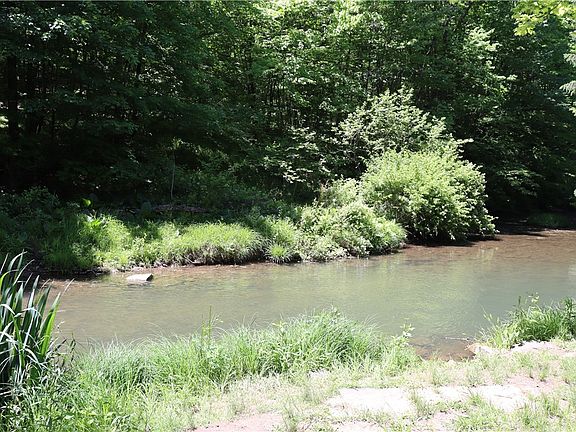 4th image of 193 Creek Rd