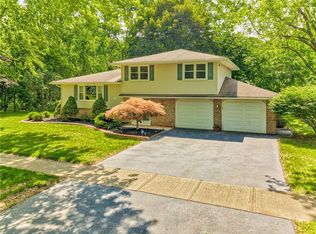 239 Fox Hall Dr, Rochester, NY 14609