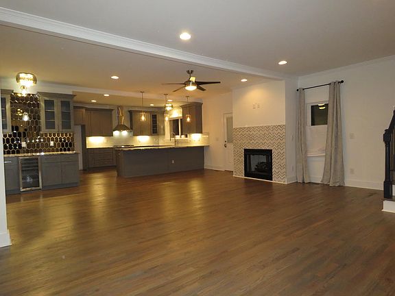4th image of 1846 Meadow Ln