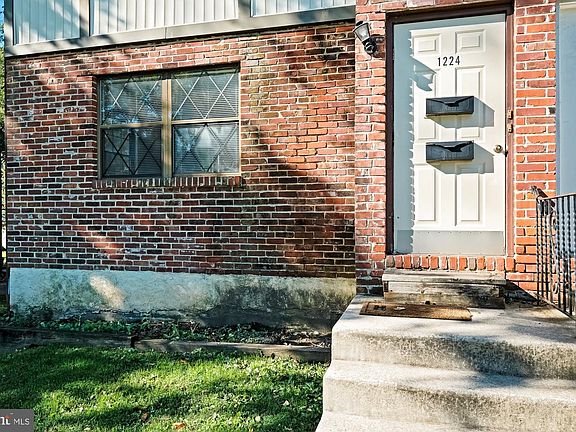 4th image of 1224 Drexel Ave