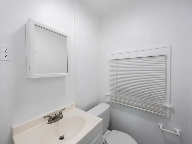 445 Delmar Ter S #4 — Photo 9