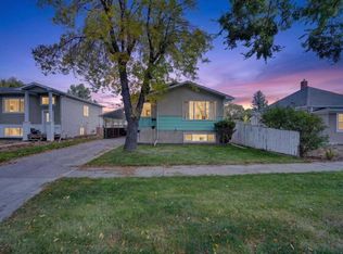 813 W 12c St N, Lethbridge, AB T1H 2N9