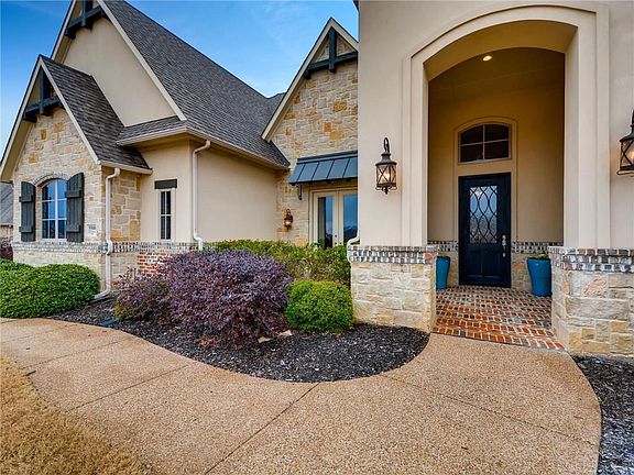 3rd image of 5500 Lake Geneva Ct