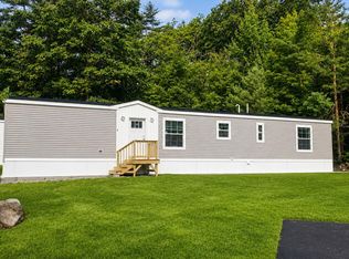 6 Laurik Ln, Naples, ME 04055