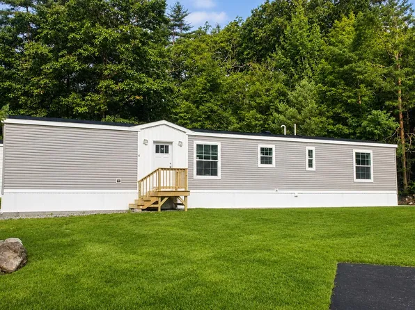6 Laurik Lane, Naples, ME 04055