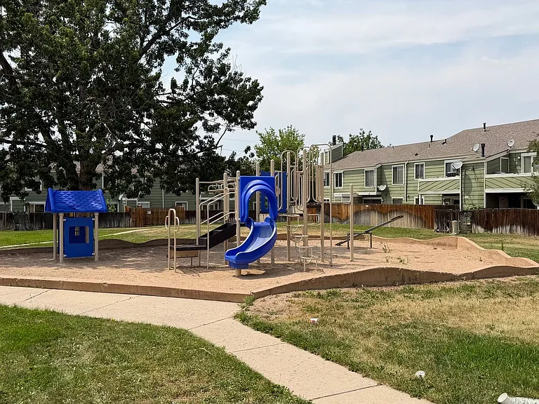 12184 E Kepner Pl — Photo 31