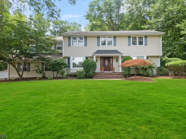 108 Logan Ln, Wyckoff Twp., NJ 07481