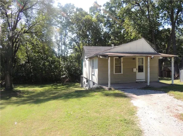 923 E Parker Ave, Independence, MO 64050
