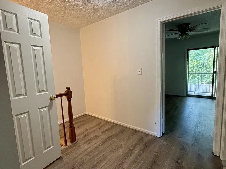 7 Stuart Dr #3 — Photo 34