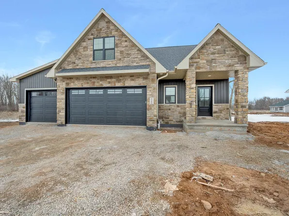 4980 Water Mint Ct, Green Bay, WI 54313