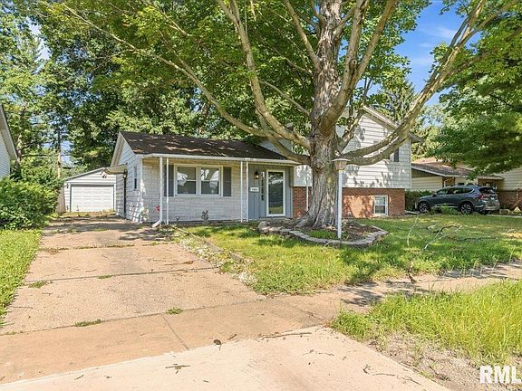 2nd image of 101 Adloff Ln