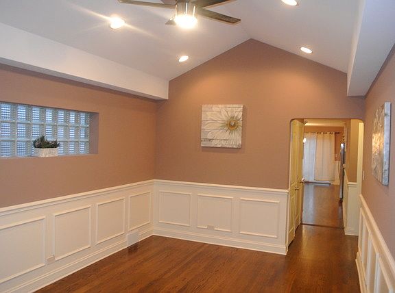 2nd image of 6201 S Keeler Ave