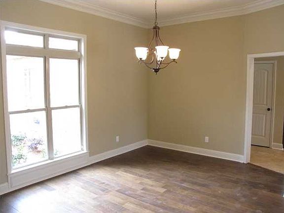 5th image of 7437 Moonlight Dr