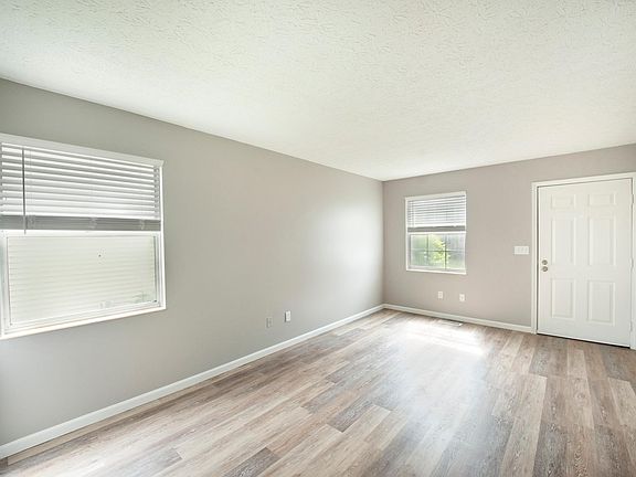 4th image of 4849 Duke Philip Dr