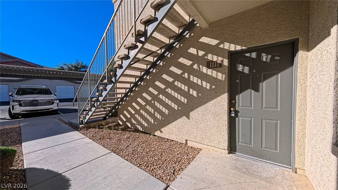 2 bed, 2.0 bath, 1036 sqft, $1,475 — Photo 4