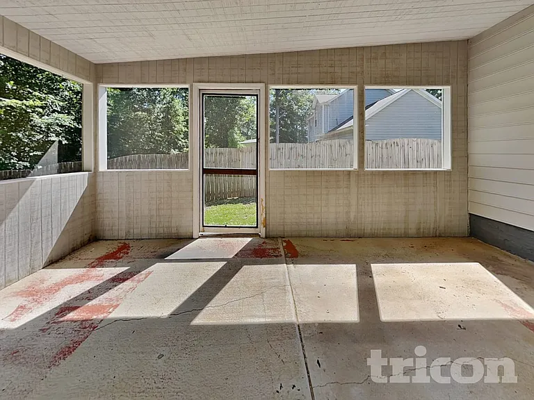 309 Patrick Ave SW — Photo 16