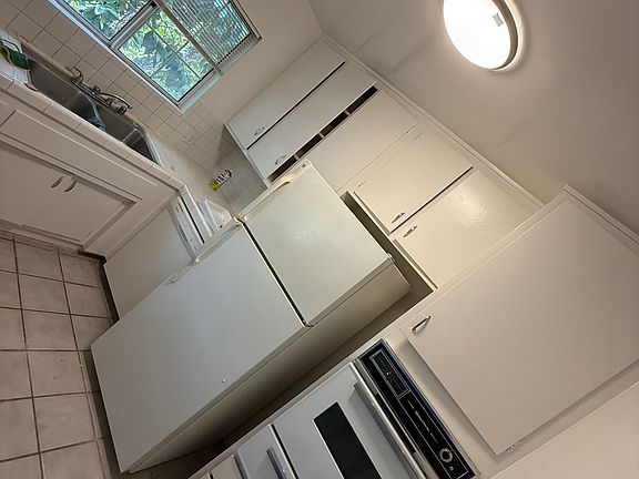 3rd image of 12848 Bloomfield St #131/2