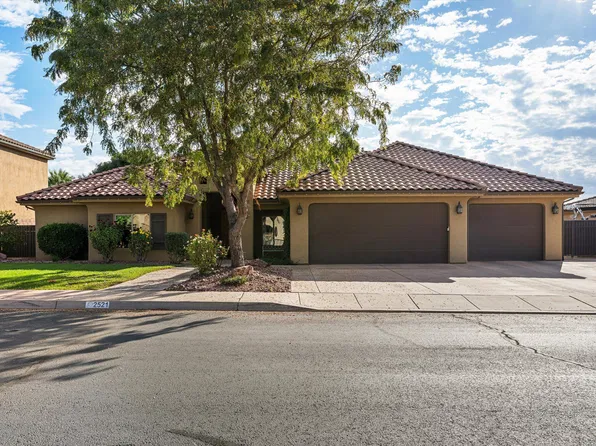 2521 S Franklin Cir, St George, UT 84790