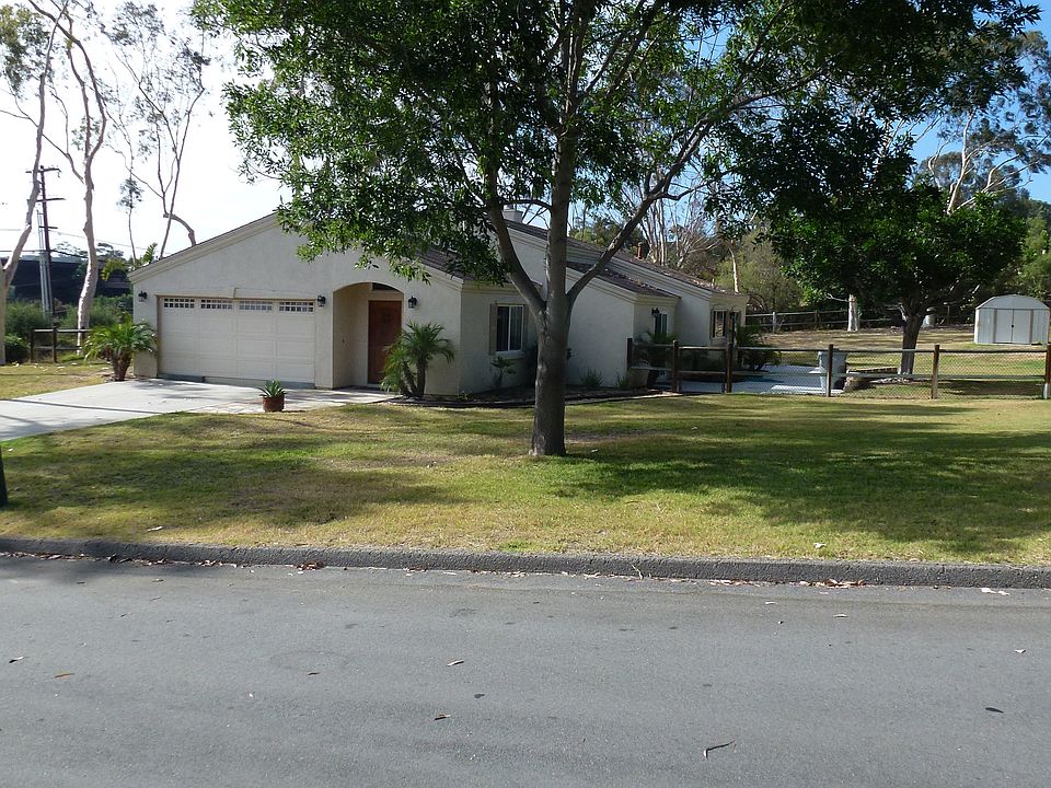 House with private street parking
