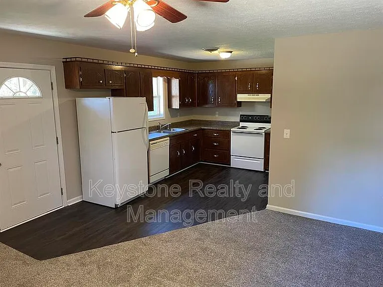 135 General Buckner Dr — Photo 4