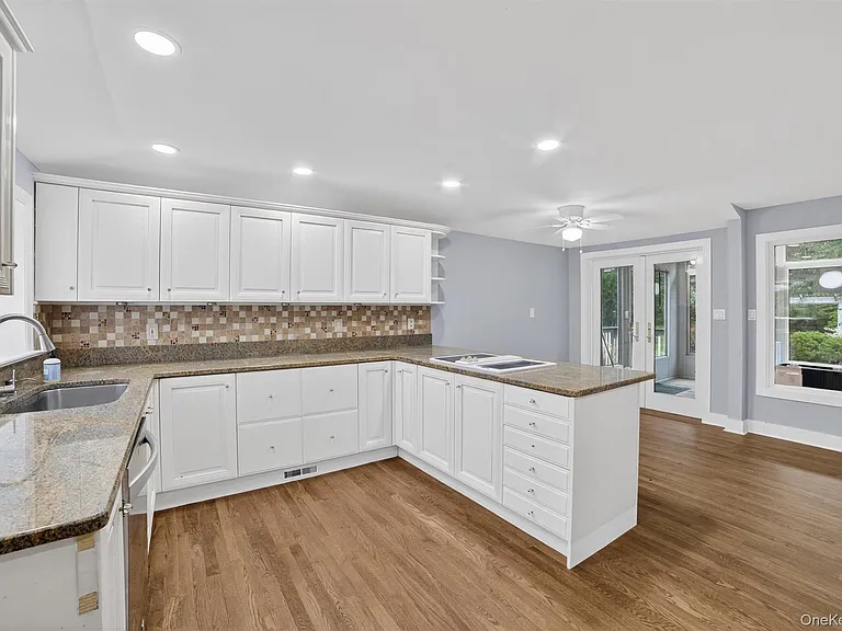3538 James St #A — Photo 11