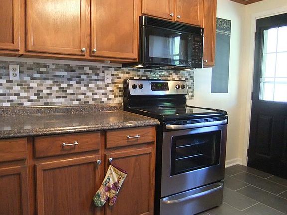 5th image of 1546 E 332nd St
