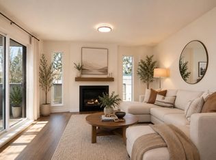 8775 Cartier St #405, Vancouver, BC V6P4V3