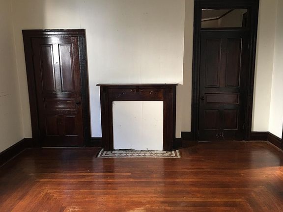 5th image of 244 Wilson Ave