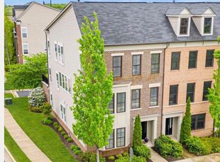 42295 Riggins Ridge Ter, Ashburn, VA 20148