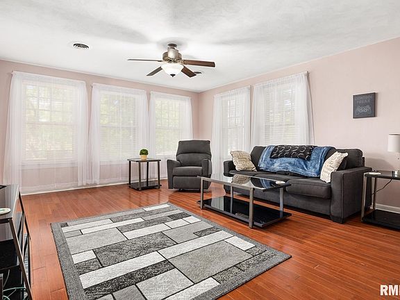 5th image of 169 E Oak Cliff Ct APT 116
