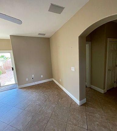 5th image of 8927 Mossy Hollow Ave