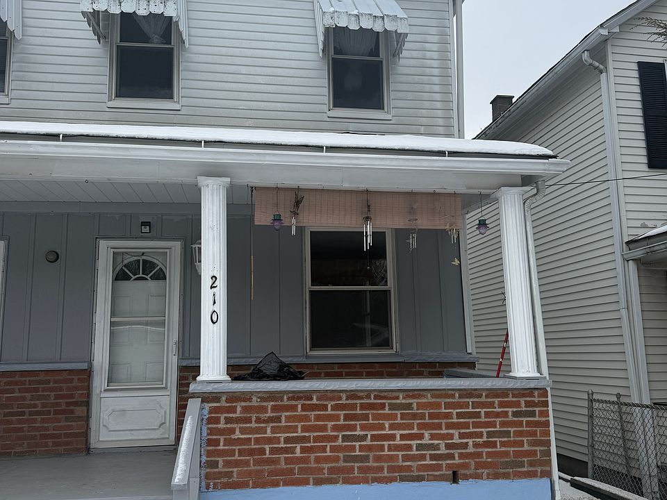 1st image of 210 Sweitzer Ln #210