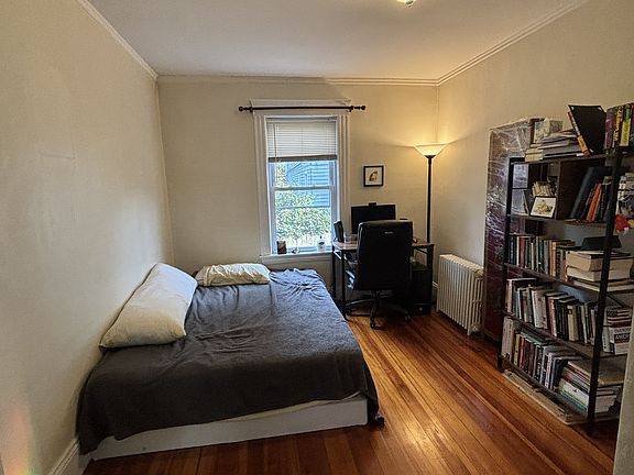 4th image of 17-19 Orrin St #1
