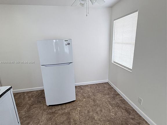 2nd image of 801 N H St APT 1