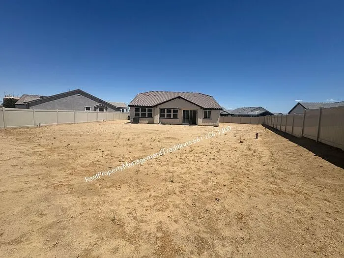 8722 W Tara Ct — Photo 23