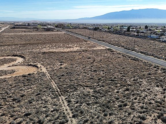 4th image of 501-505 Tulip Rd SE