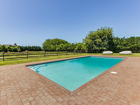 4th image of 770 Ocean Rd