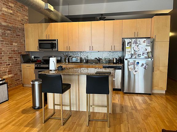 5th image of 1631 S Michigan Ave APT 203