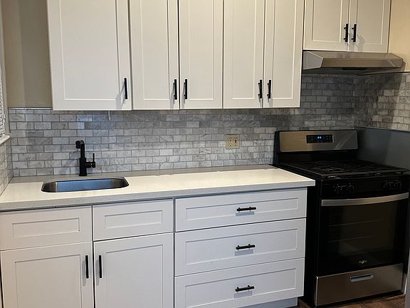 2nd image of 136 Guerrero St APT 104