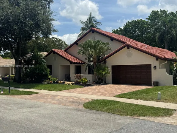 3160 Peachtree Cir, Davie, FL 33328