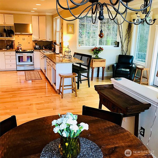 5th image of 17514 W Riverside Drive