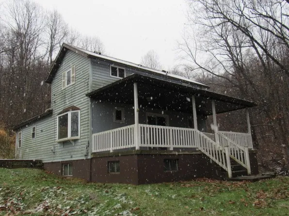 815 High Rd, Dunbar, PA 15431