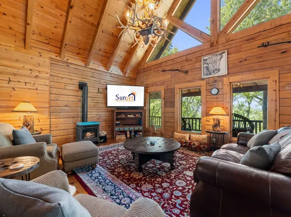 (undisclosed Address), Branson, MO 65616