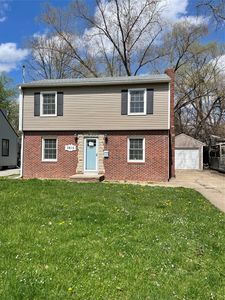 3815 Clinton Ave, Des Moines, IA, 50310