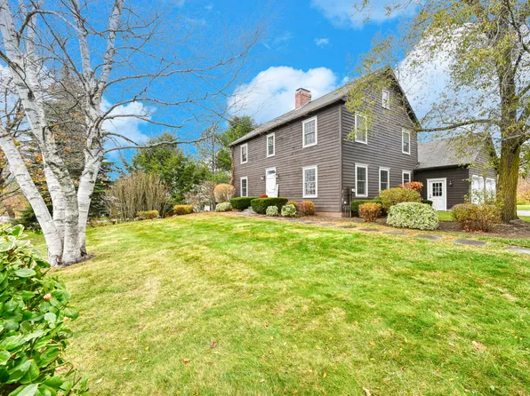 14 Briarcliff Knoll, Auburn, ME 04210