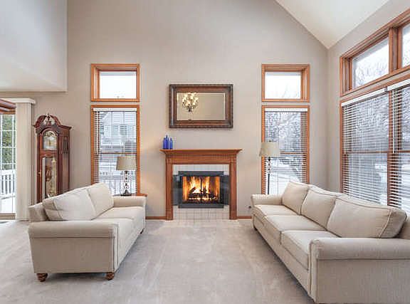 4th image of 1501 Greenbriar Pl #1501