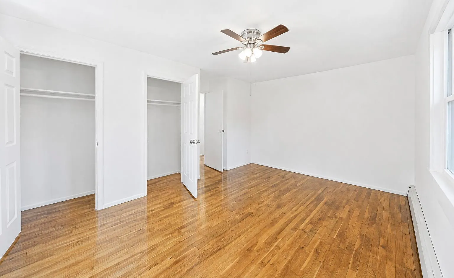 2 bed, 800 sqft, $2,500 — Photo 4