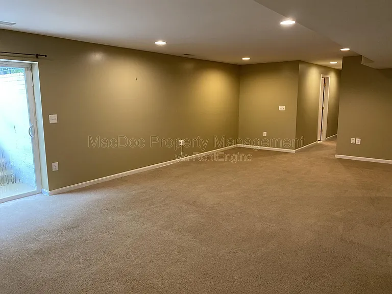 121 Riggs Rd — Photo 57