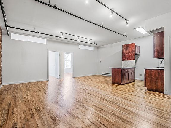 5th image of 16 Manhattan Ave APT 3G